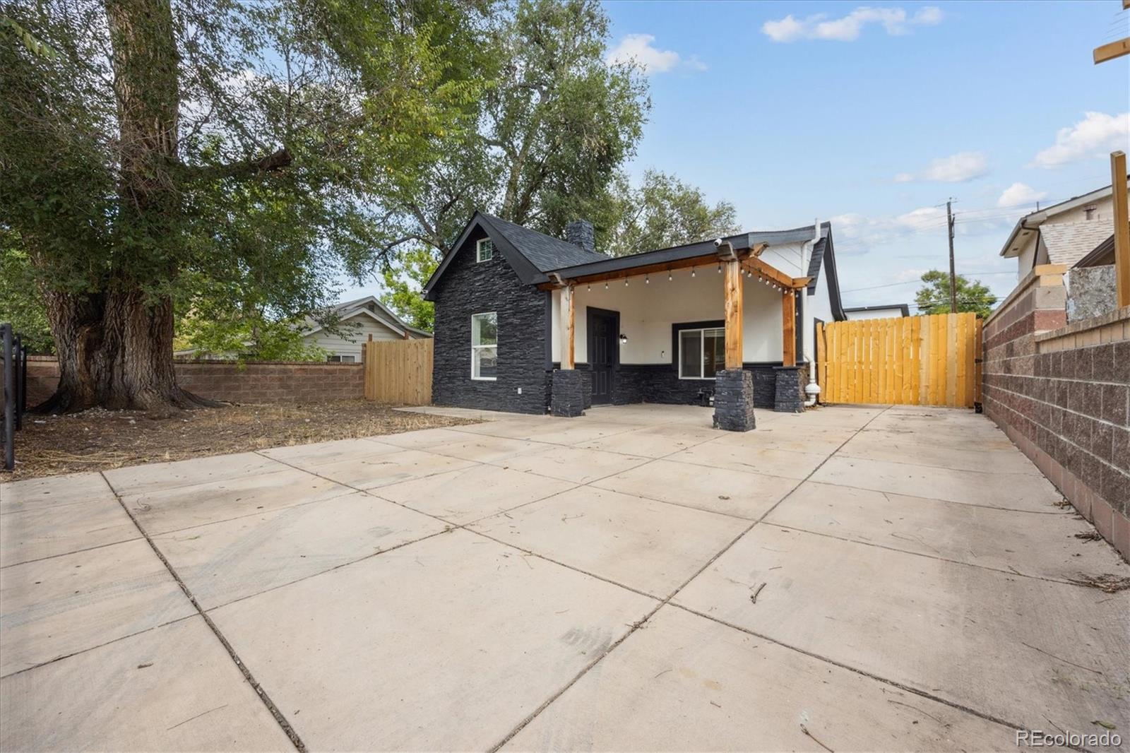 MLS Image #2 for 208  knox court,denver, Colorado