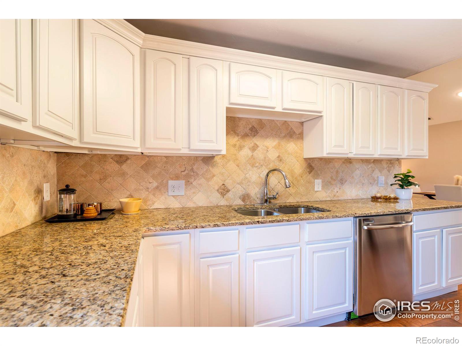 MLS Image #11 for 4834  knox court,denver, Colorado