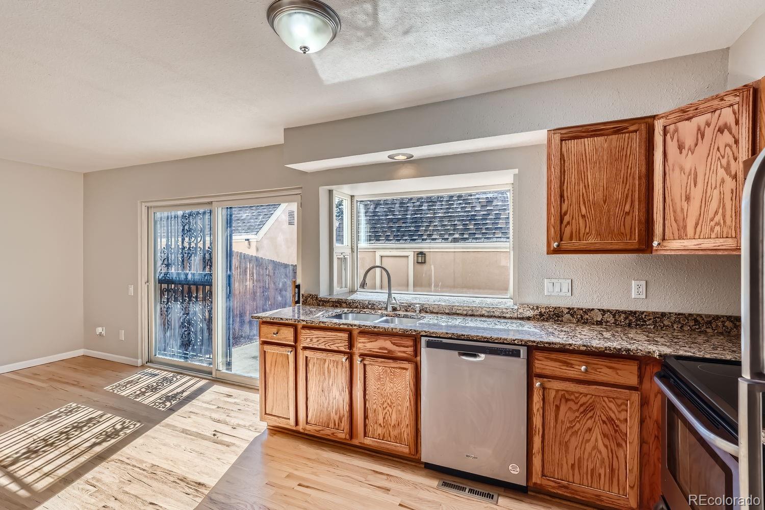 MLS Image #15 for 2852 s vaughn way,aurora, Colorado