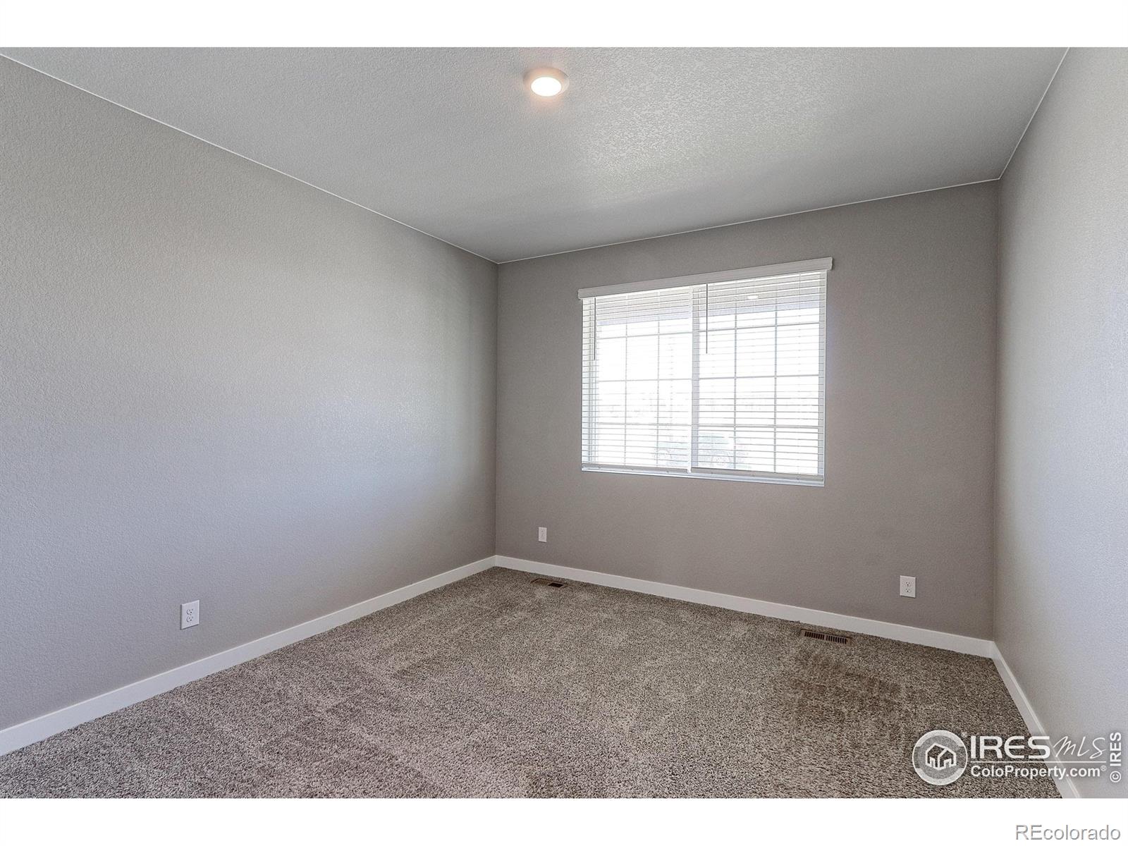 MLS Image #10 for 7704 e 158th place,thornton, Colorado