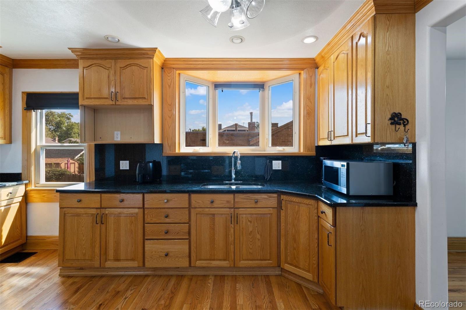 MLS Image #7 for 3163 w 40th avenue,denver, Colorado