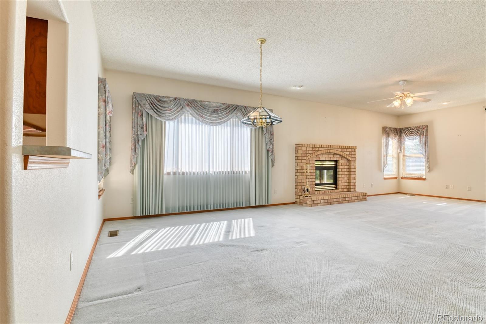 MLS Image #12 for 473  valley hi circle,colorado springs, Colorado