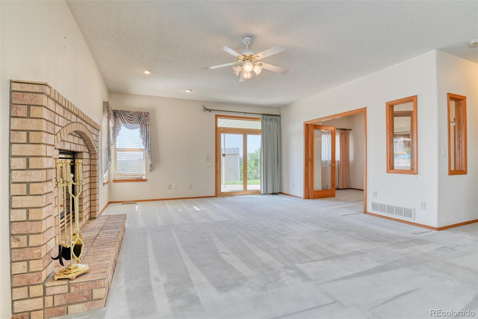 MLS Image #14 for 473  valley hi circle,colorado springs, Colorado