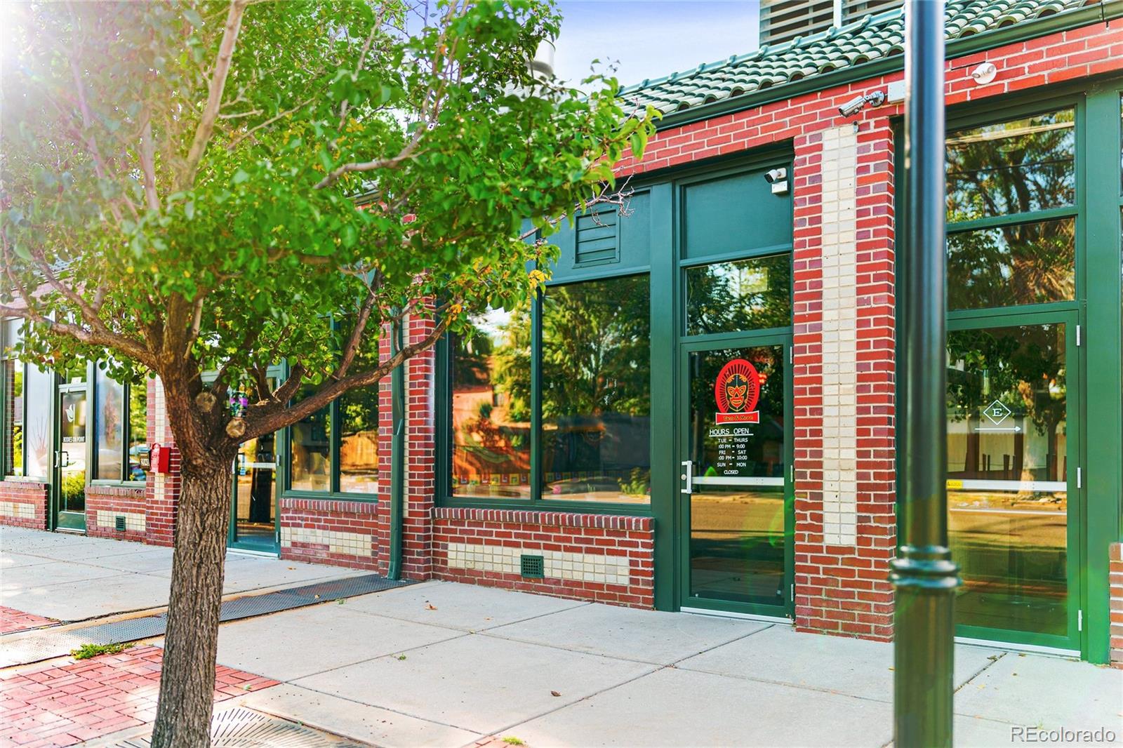 MLS Image #33 for 2553 n high street,denver, Colorado