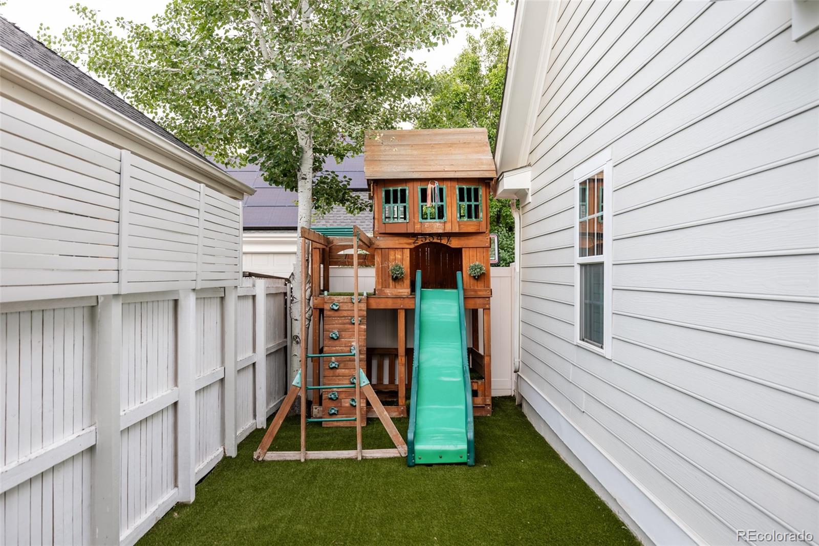 MLS Image #37 for 2554  yosemite street,denver, Colorado