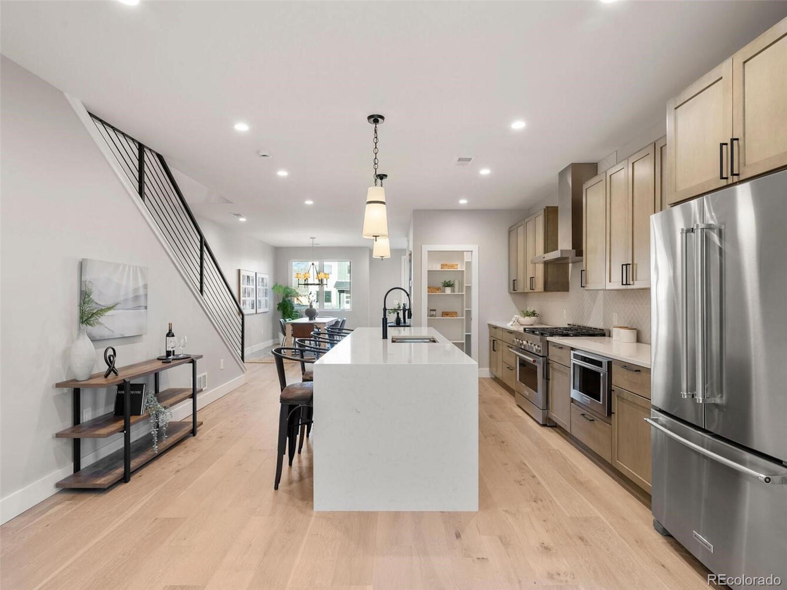 MLS Image #6 for 3280 w hayward place,denver, Colorado