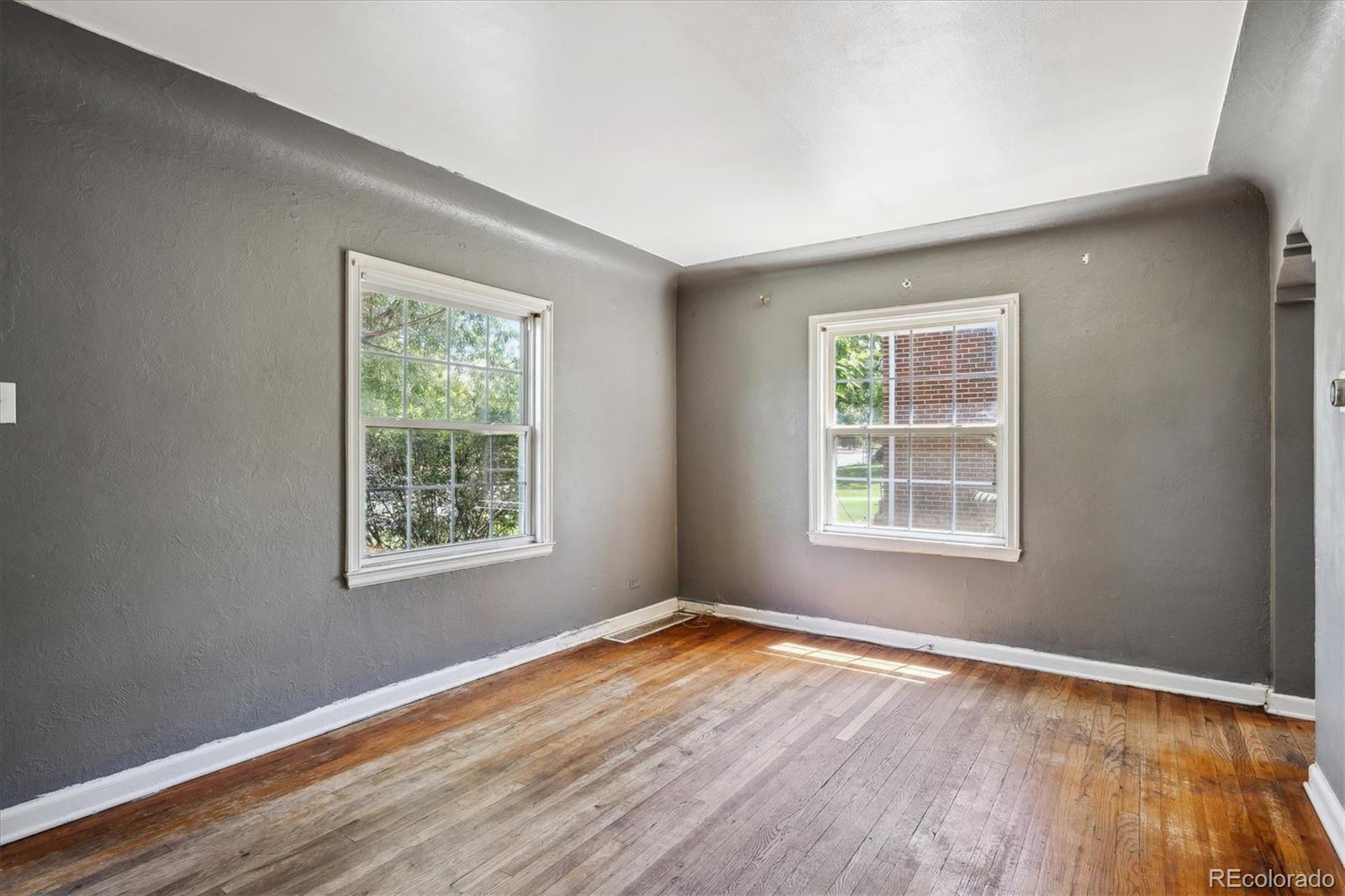 MLS Image #6 for 3031 n milwaukee street,denver, Colorado