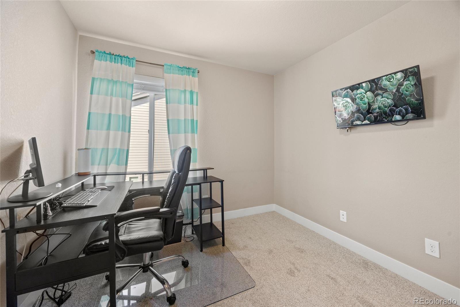 MLS Image #22 for 16083 e 47th place,denver, Colorado