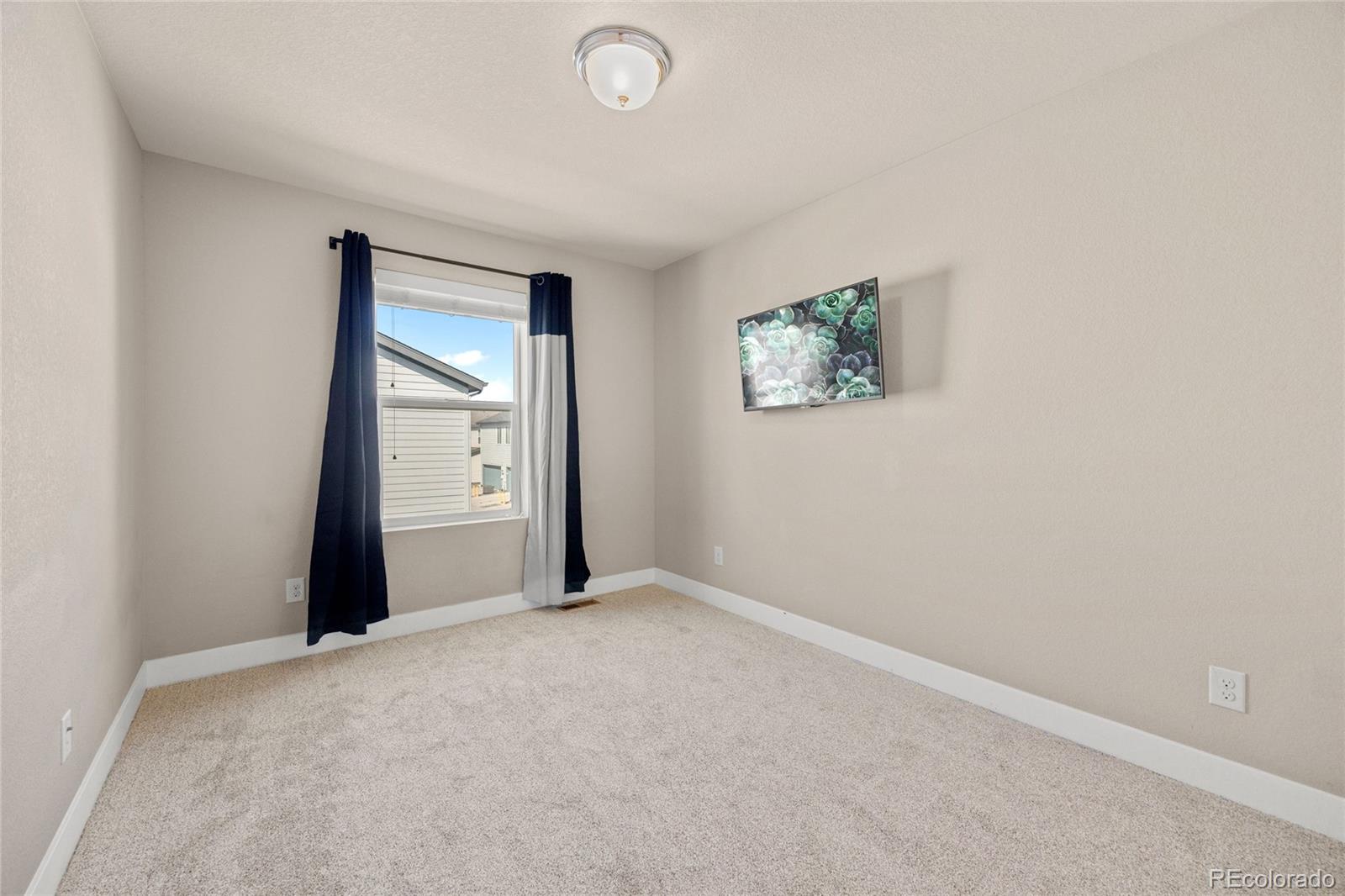 MLS Image #24 for 16083 e 47th place,denver, Colorado