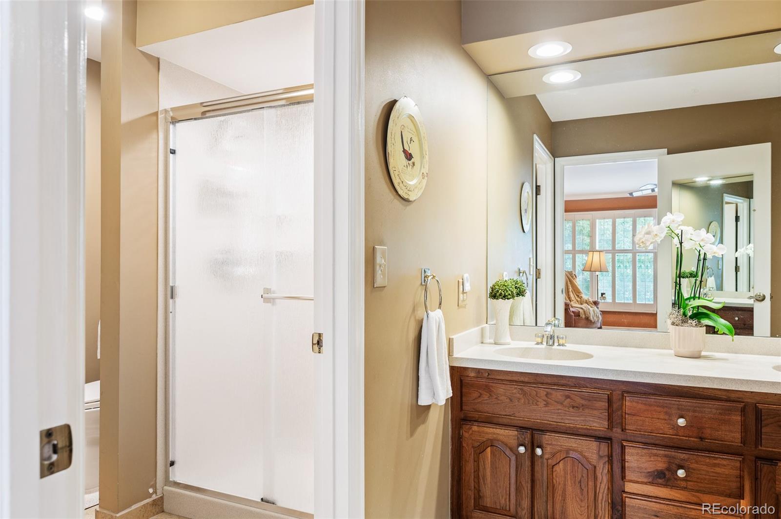 MLS Image #26 for 4505 s yosemite street,denver, Colorado