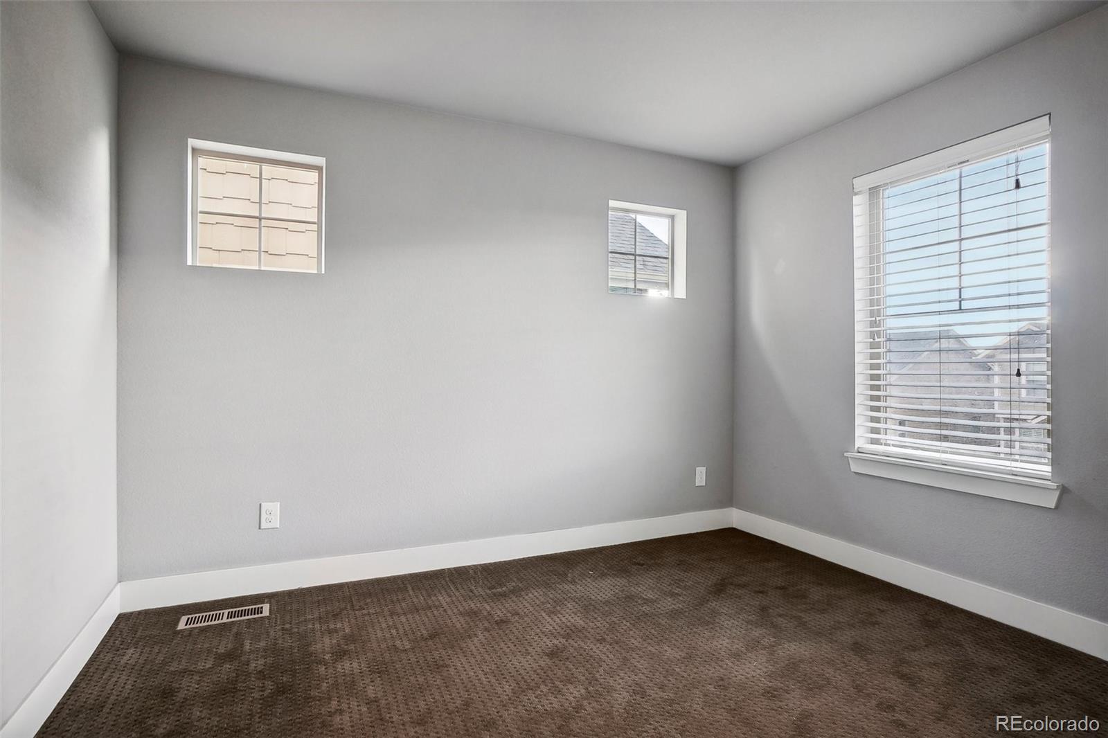 MLS Image #20 for 8755 e 55th avenue,denver, Colorado