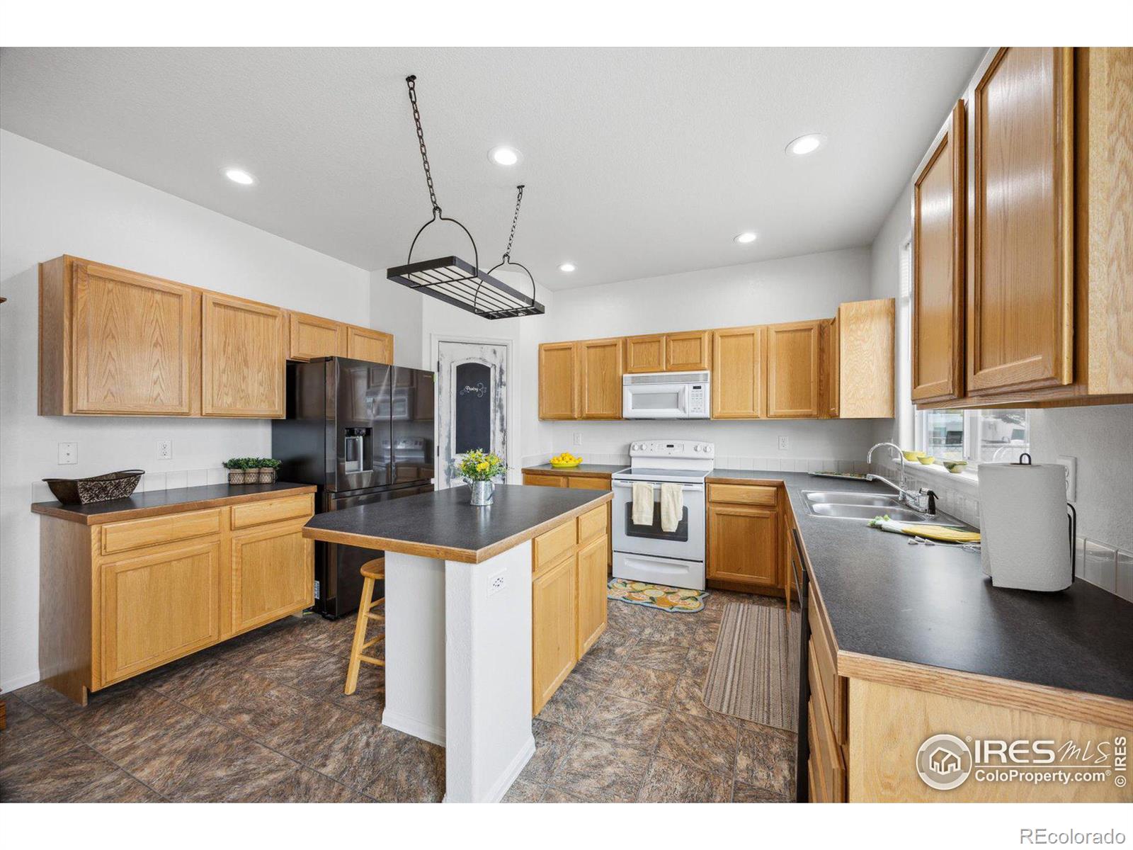 MLS Image #4 for 3371  hackberry lane,johnstown, Colorado