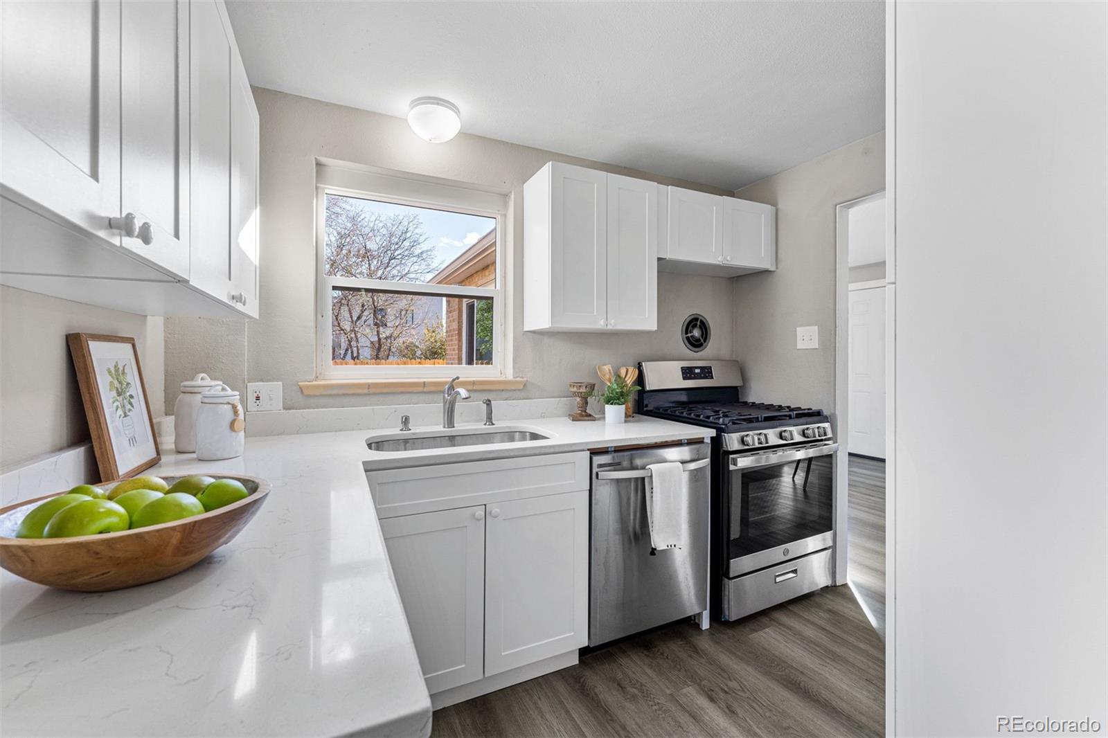 MLS Image #12 for 1546  trenton street,denver, Colorado