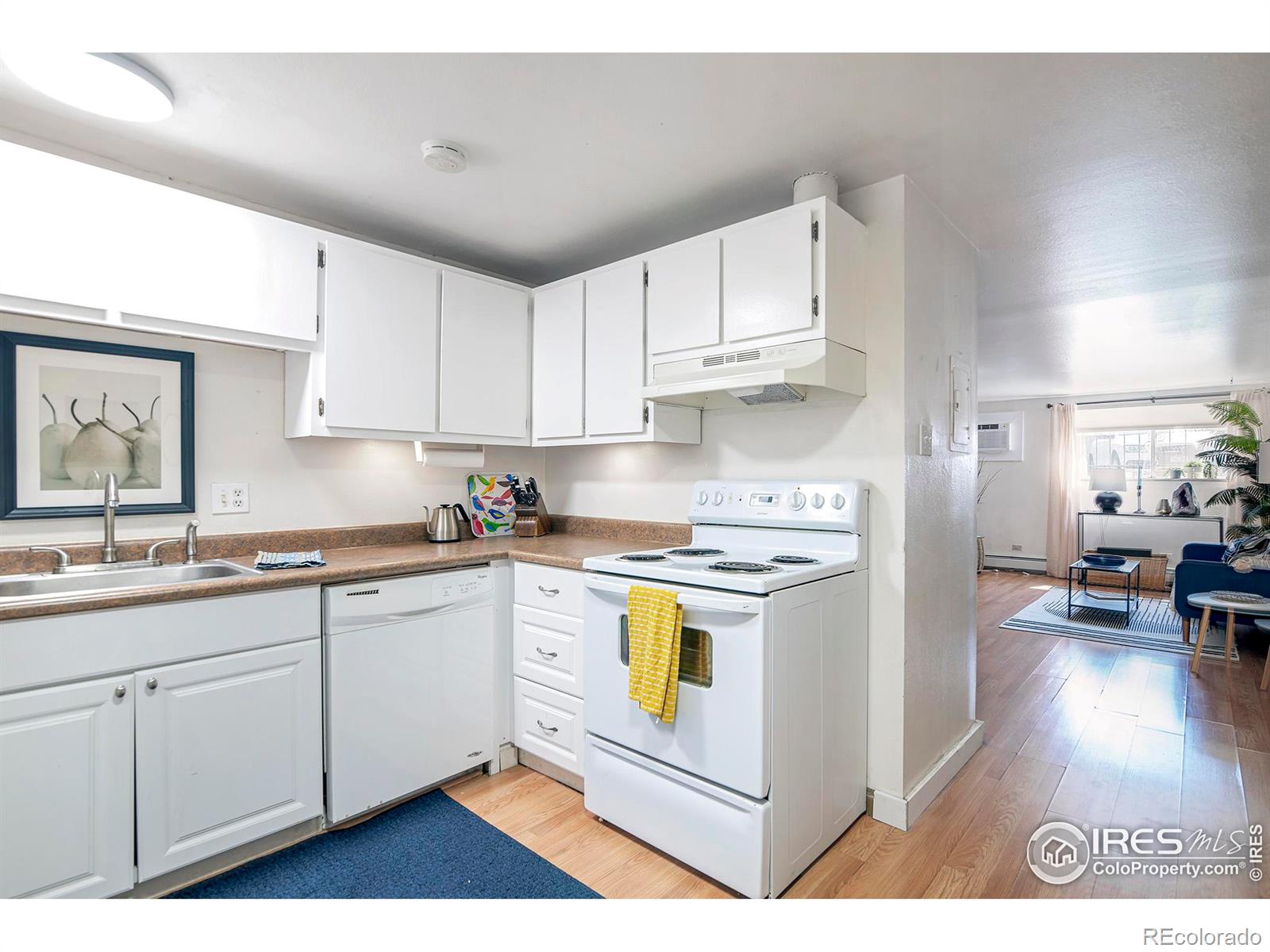 MLS Image #5 for 65 n clarkson street,denver, Colorado