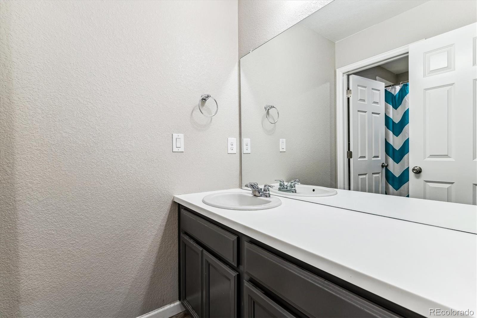 MLS Image #24 for 27819 e 7th place,aurora, Colorado