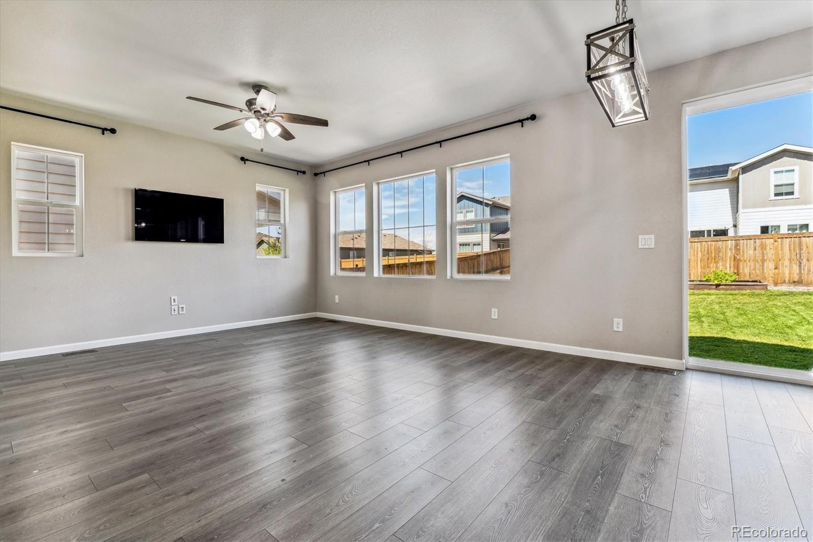 MLS Image #7 for 27819 e 7th place,aurora, Colorado