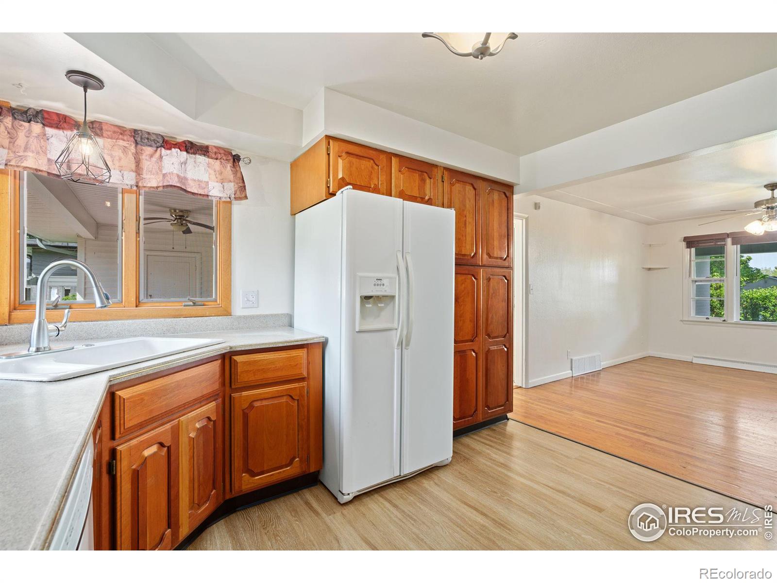 MLS Image #10 for 1814  montview boulevard,greeley, Colorado