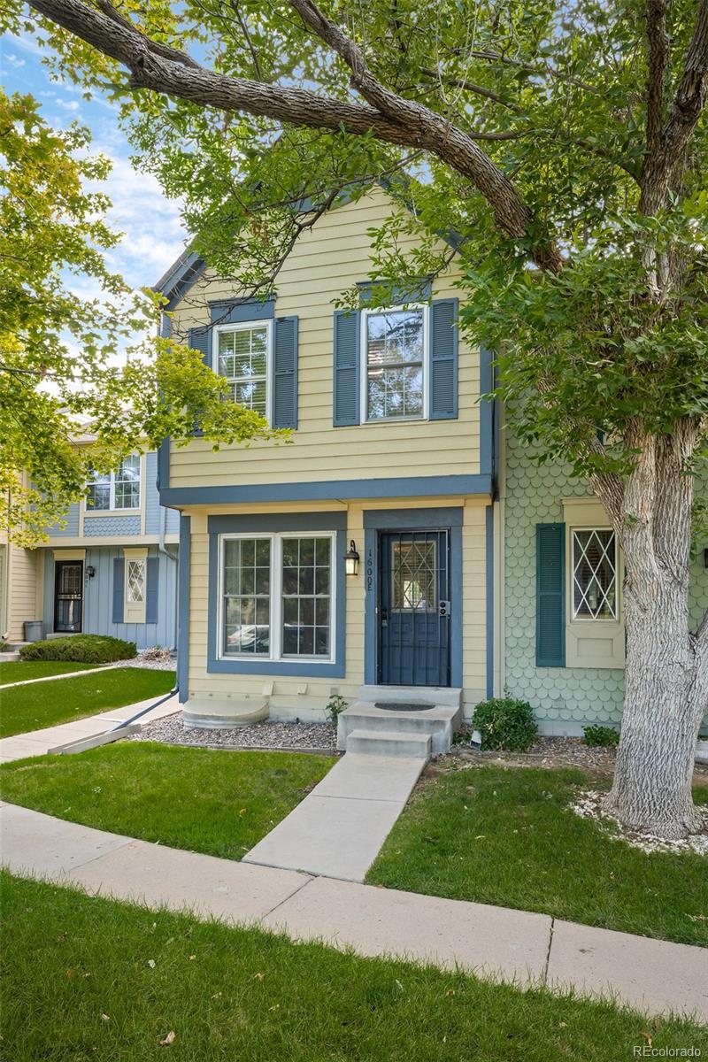 MLS Image #2 for 1600 s idalia circle,aurora, Colorado