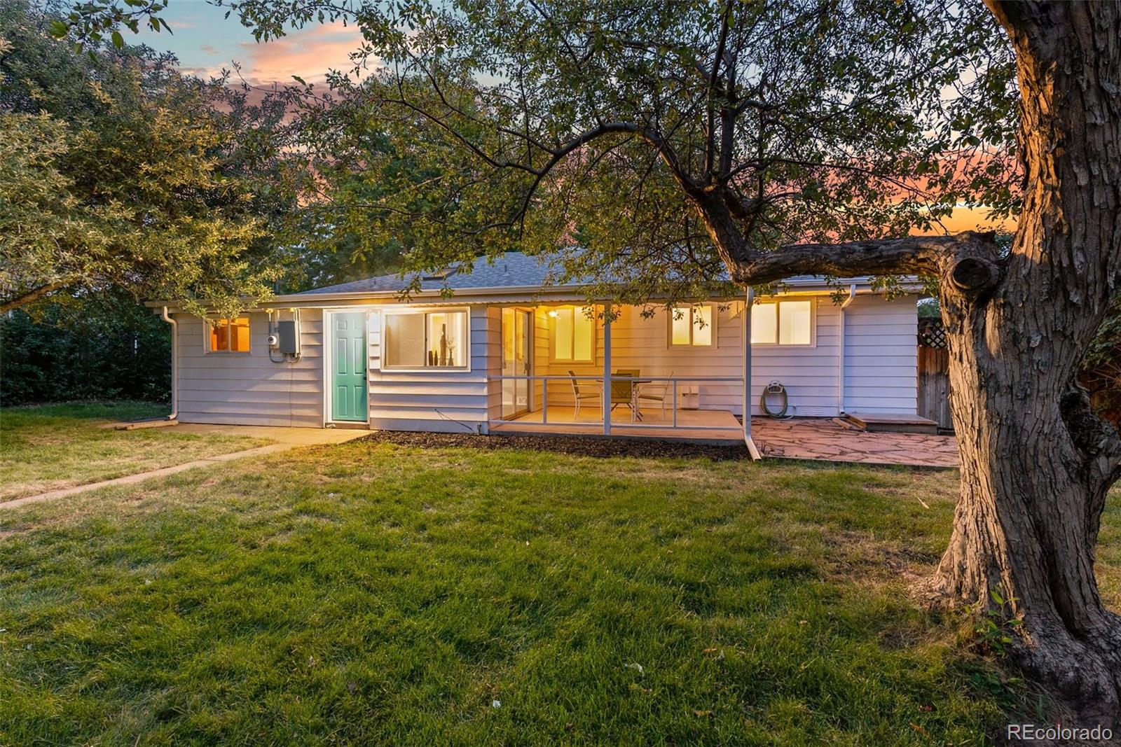 MLS Image #18 for 2541 s clermont street,denver, Colorado