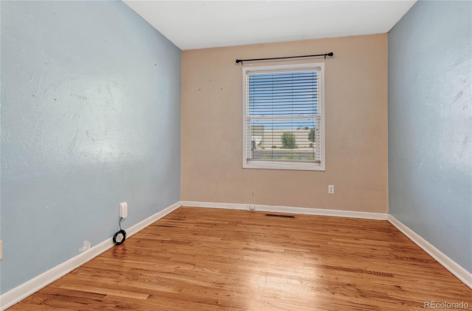 MLS Image #15 for 1838 n circle drive,colorado springs, Colorado