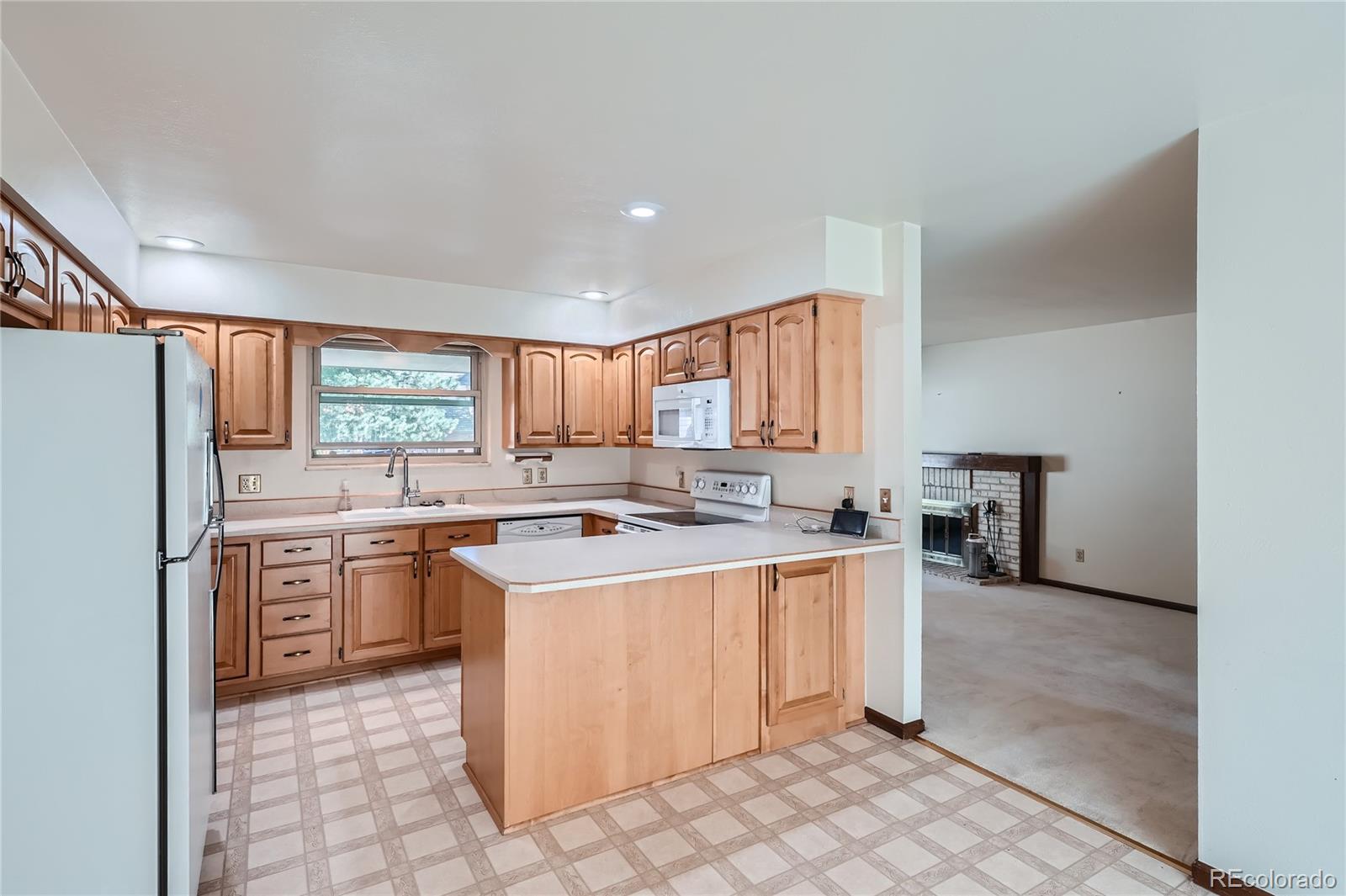 MLS Image #8 for 15398 e saratoga place,aurora, Colorado