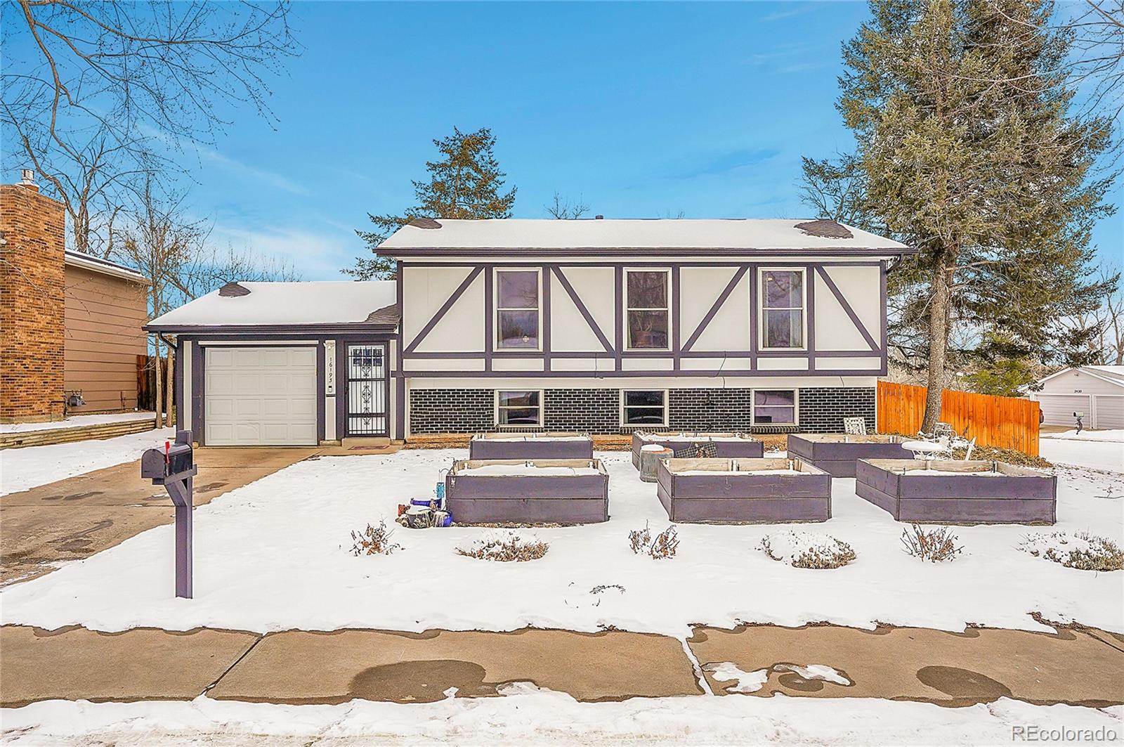 MLS Image #2 for 16193 e dickenson place,aurora, Colorado