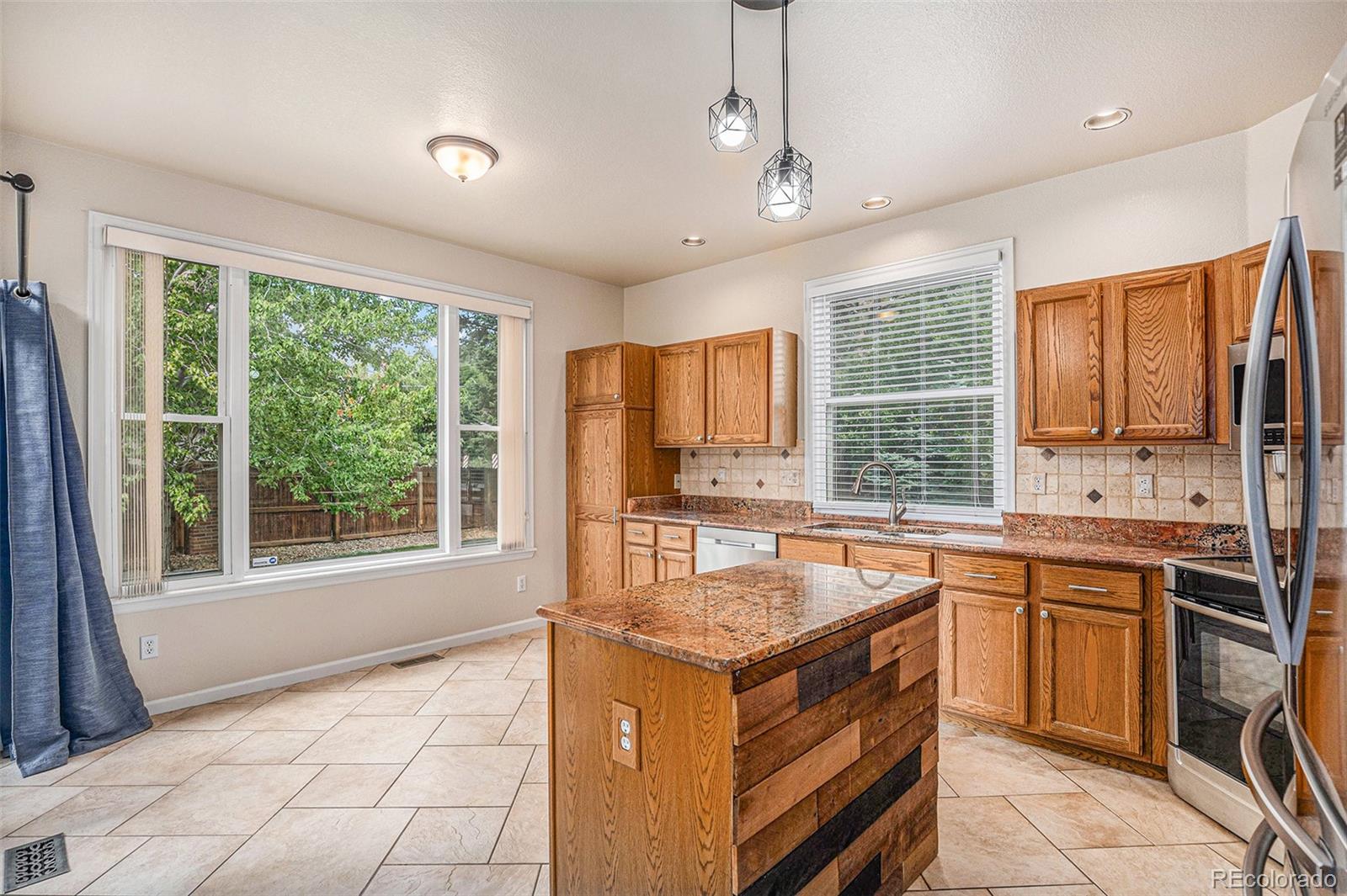 MLS Image #7 for 7178  devinney court,arvada, Colorado