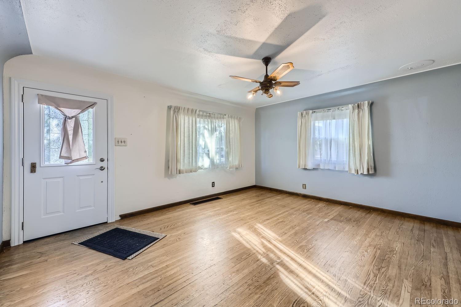 MLS Image #4 for 1301 s zenobia street,denver, Colorado