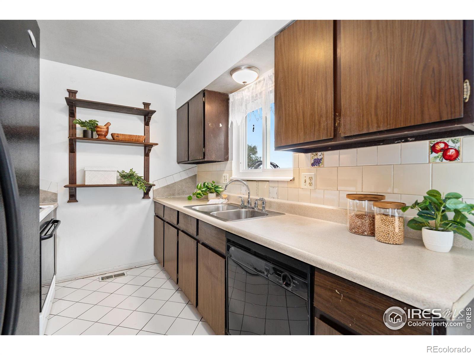 MLS Image #11 for 217  gary drive,fort collins, Colorado