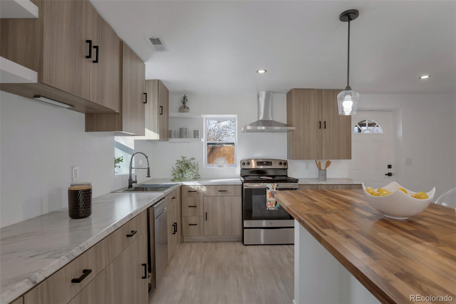 CMA Image for 1131 S Raleigh Street,Denver, Colorado