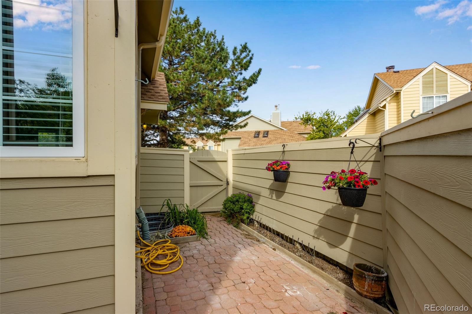 MLS Image #11 for 7370 e florida avenue,denver, Colorado