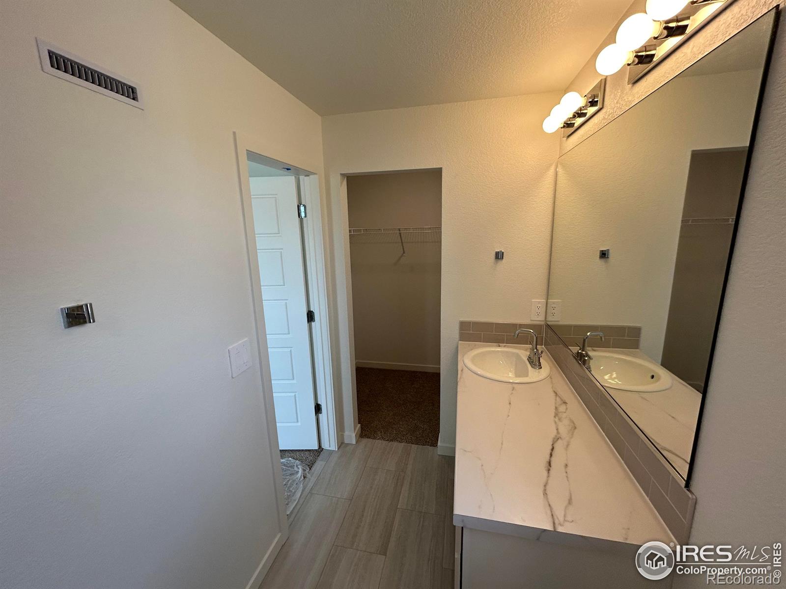 MLS Image #10 for 3709  kobuk street,evans, Colorado