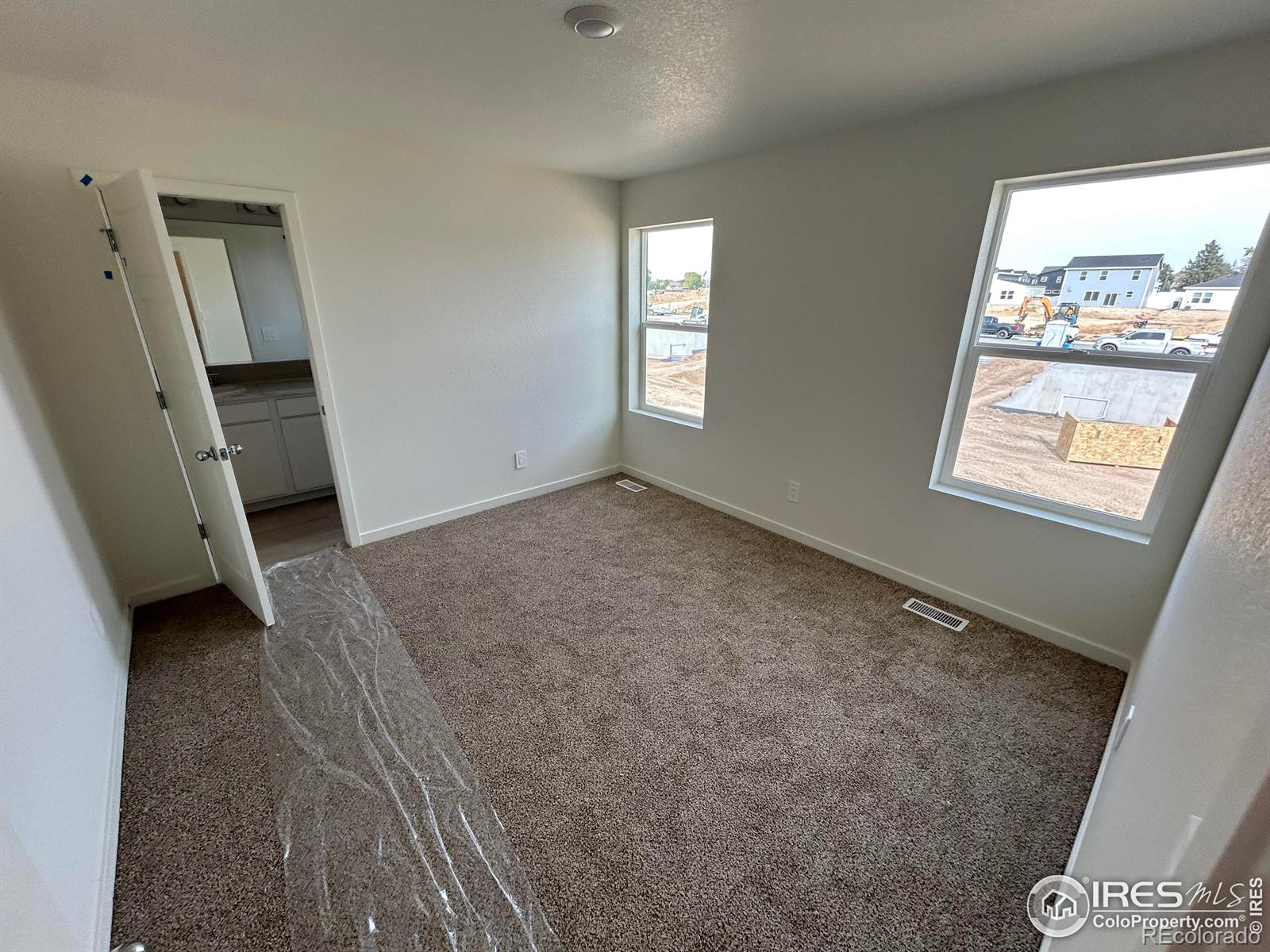 MLS Image #5 for 3709  kobuk street,evans, Colorado