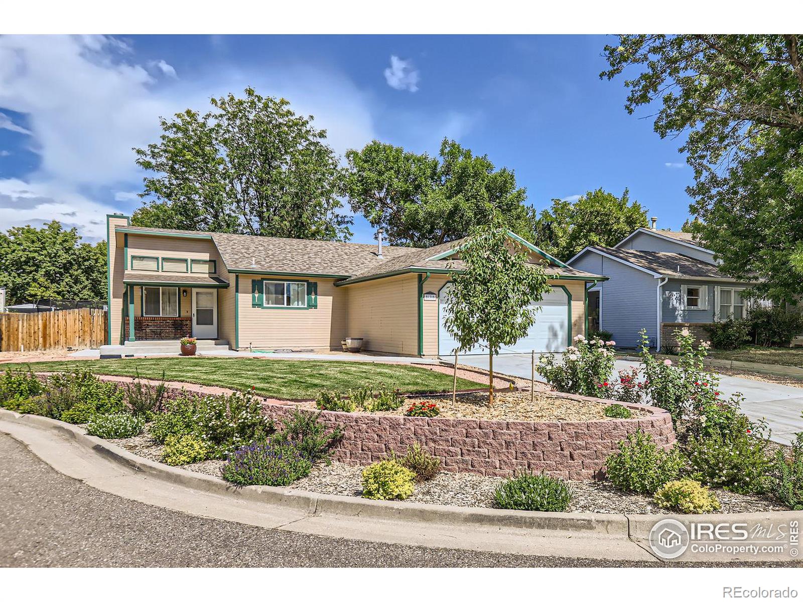 MLS Image #0 for 830  holmes place,berthoud, Colorado