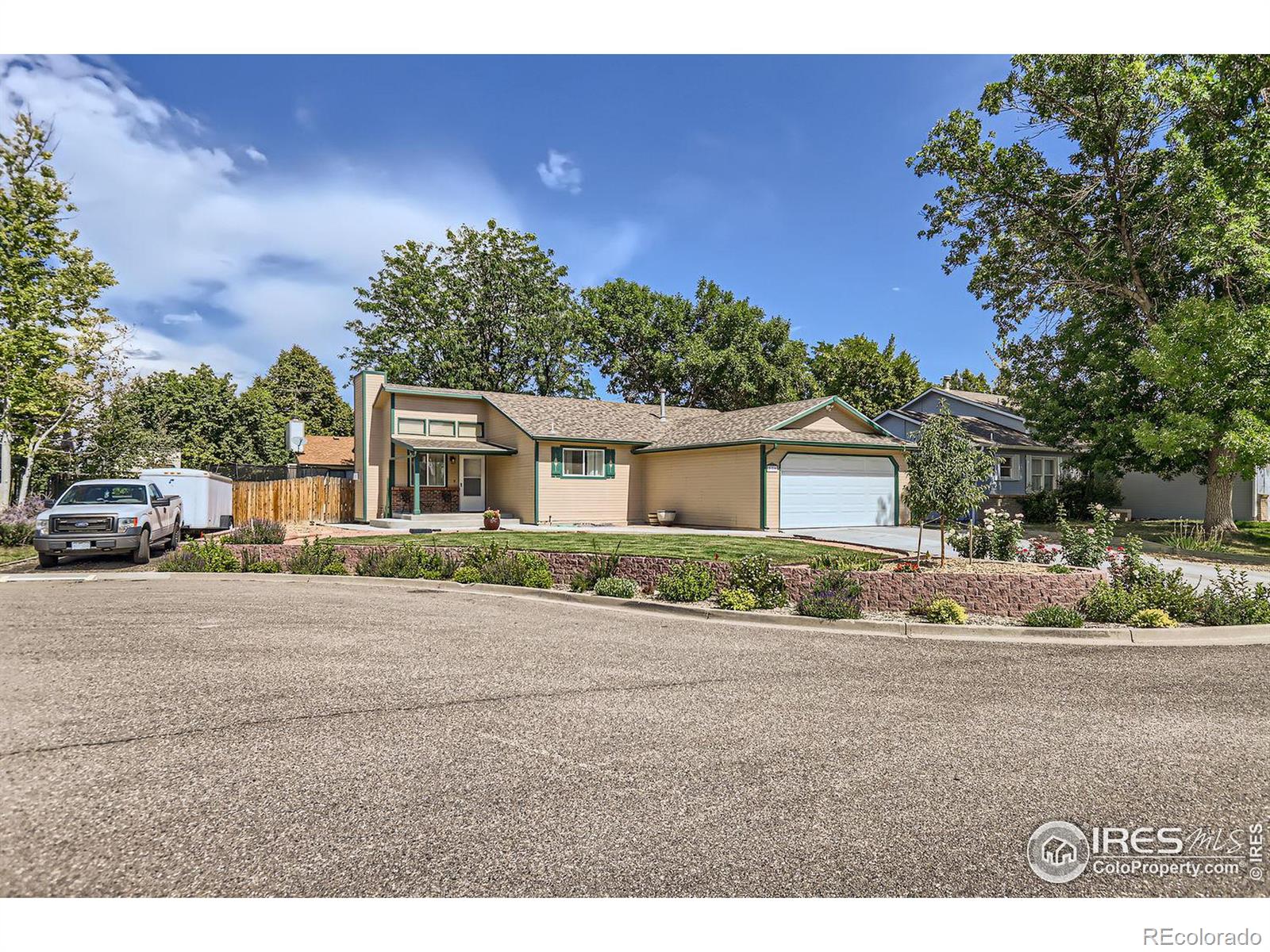 MLS Image #2 for 830  holmes place,berthoud, Colorado