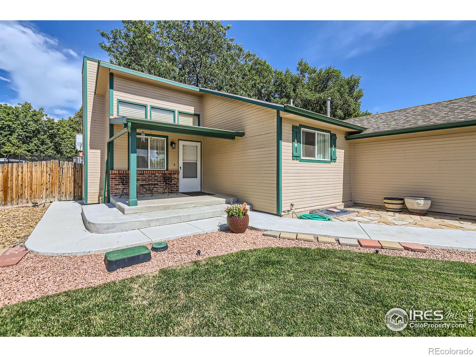 MLS Image #7 for 830  holmes place,berthoud, Colorado