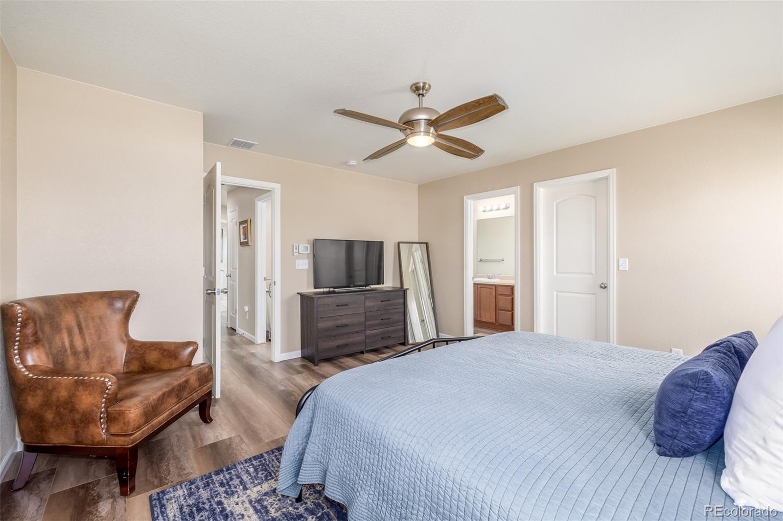 MLS Image #12 for 1524  harpendon court,windsor, Colorado