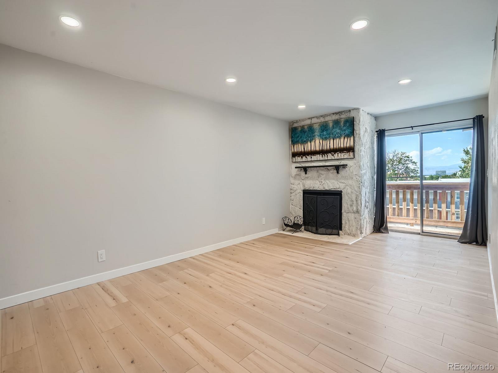 MLS Image #3 for 865 s quebec street,denver, Colorado