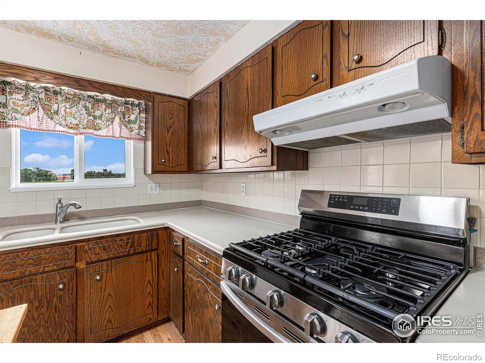 MLS Image #9 for 1608 s del norte avenue,loveland, Colorado