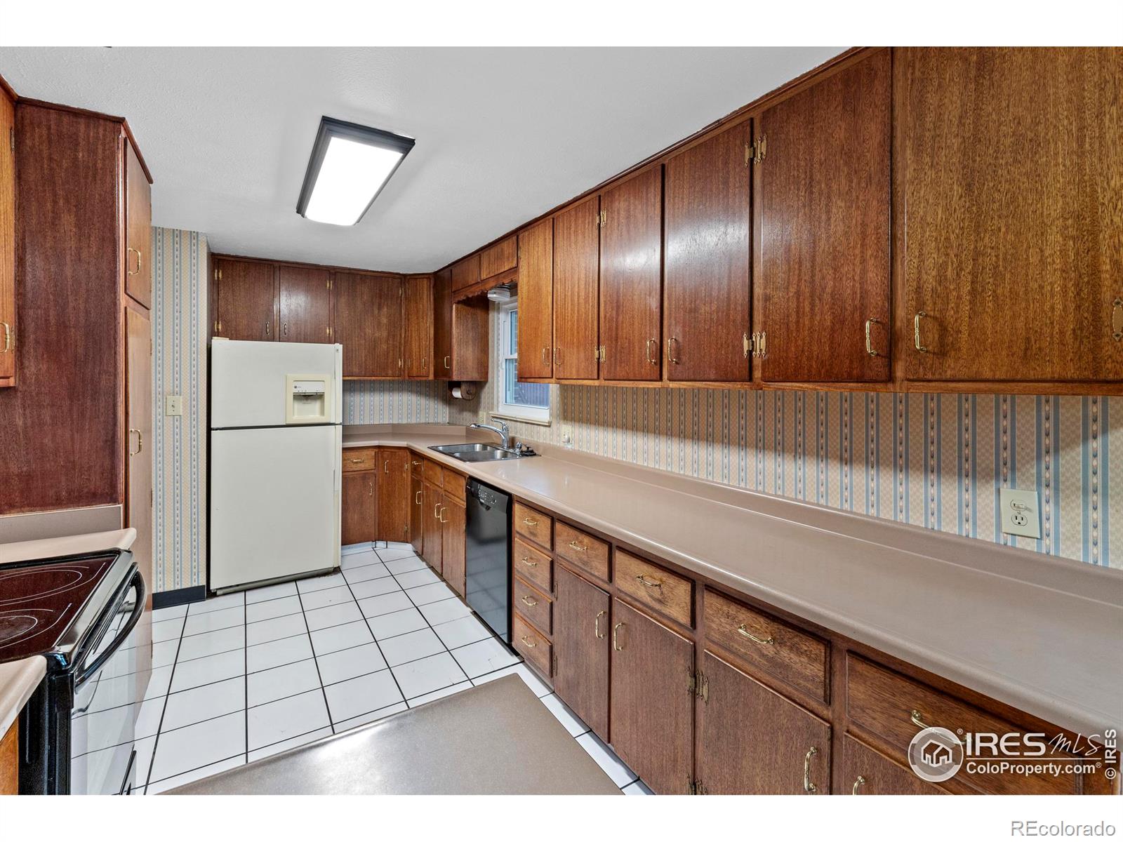 MLS Image #9 for 8230  zuni street,denver, Colorado