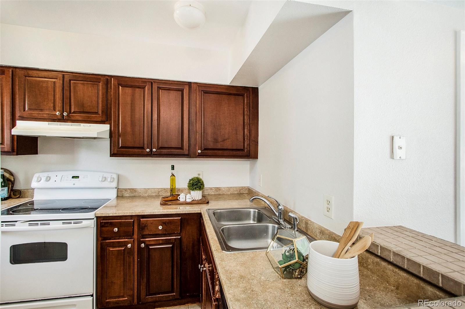 MLS Image #8 for 1705  heatheridge road,fort collins, Colorado