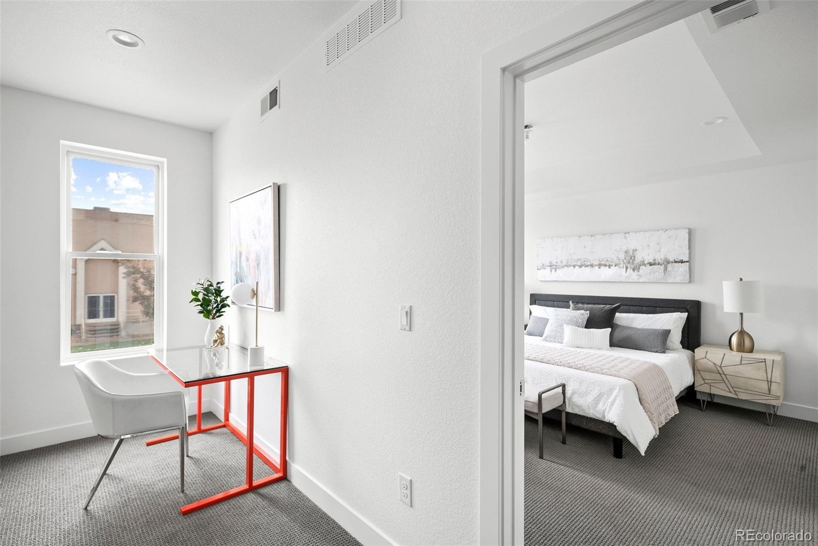 MLS Image #10 for 6967 e lowry boulevard,denver, Colorado