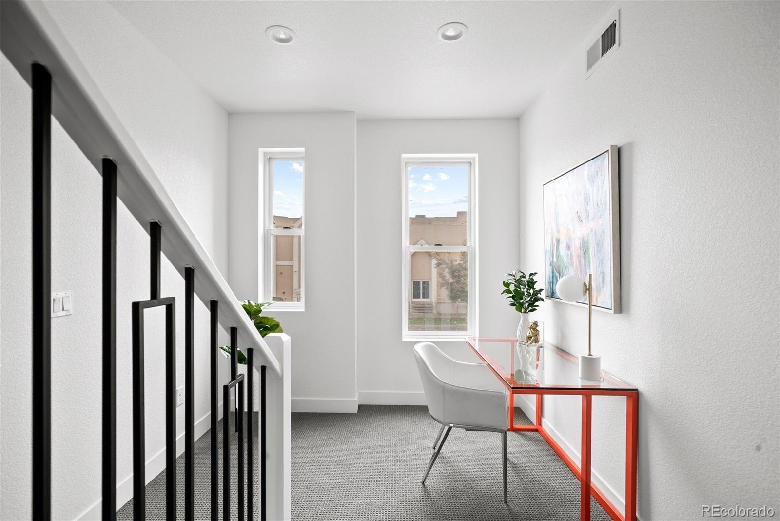 MLS Image #11 for 6967 e lowry boulevard,denver, Colorado