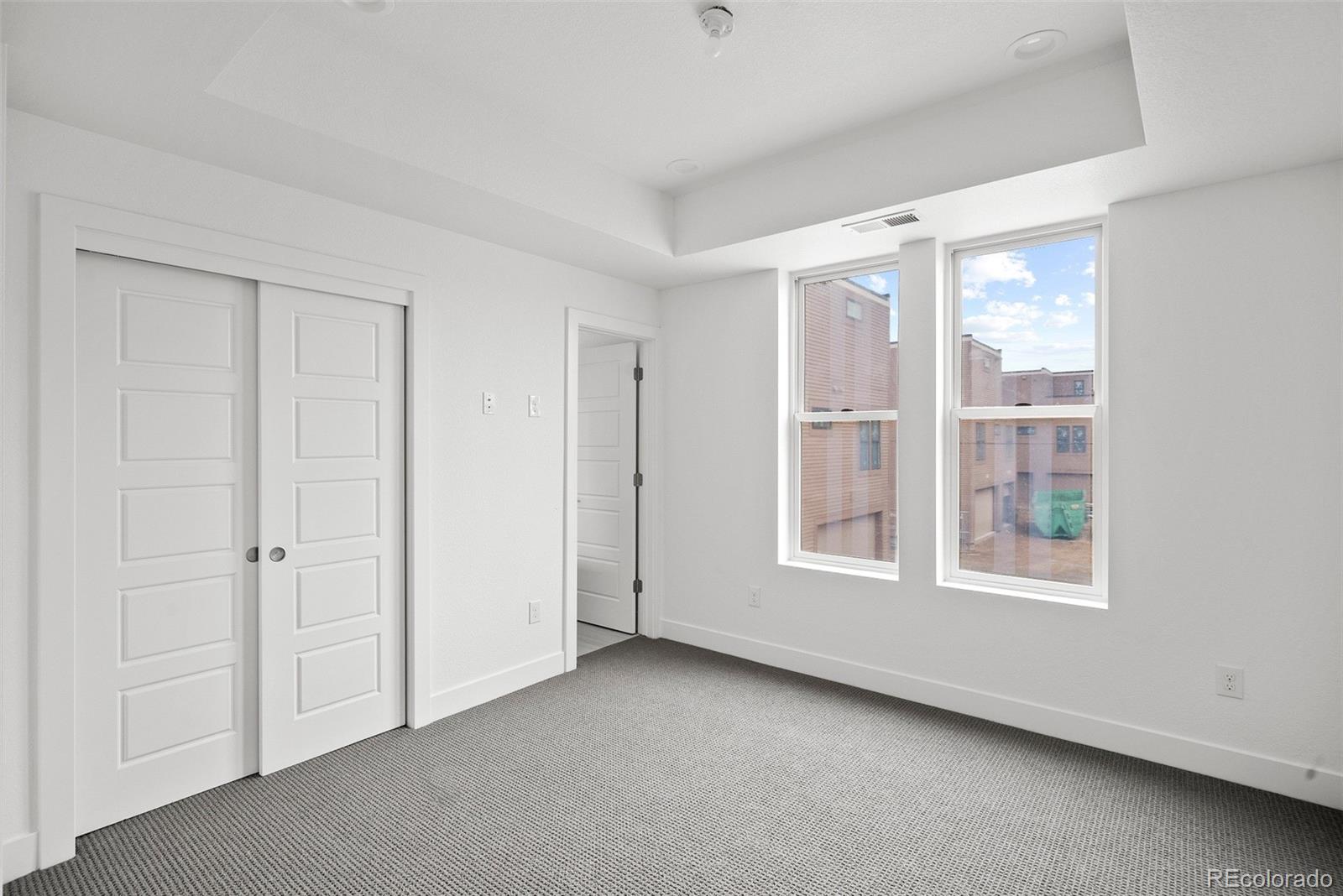 MLS Image #12 for 6967 e lowry boulevard,denver, Colorado