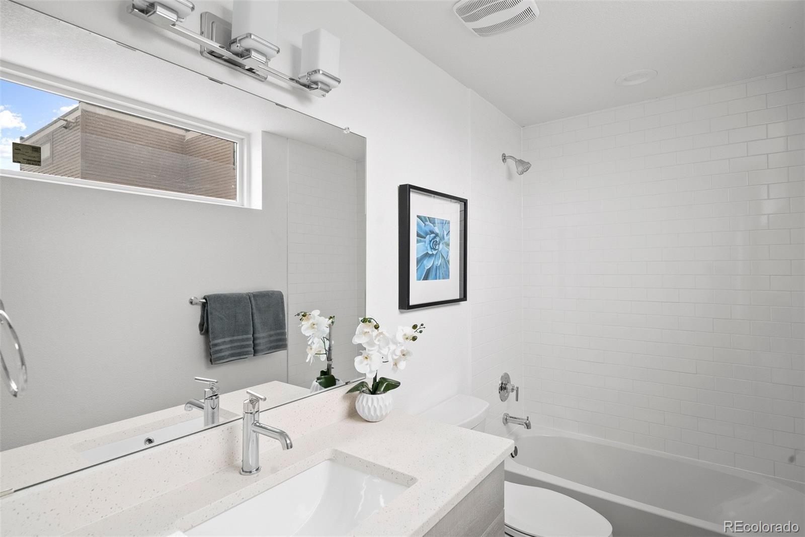 MLS Image #13 for 6967 e lowry boulevard,denver, Colorado