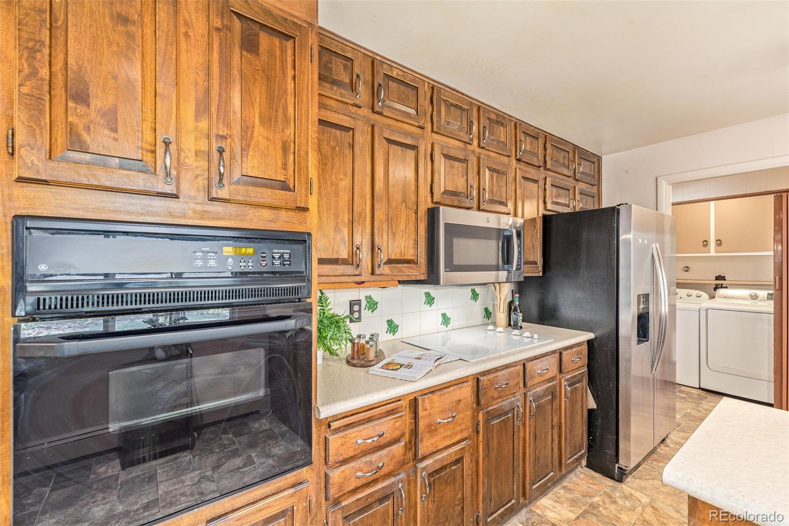 MLS Image #14 for 2519 s krameria street,denver, Colorado