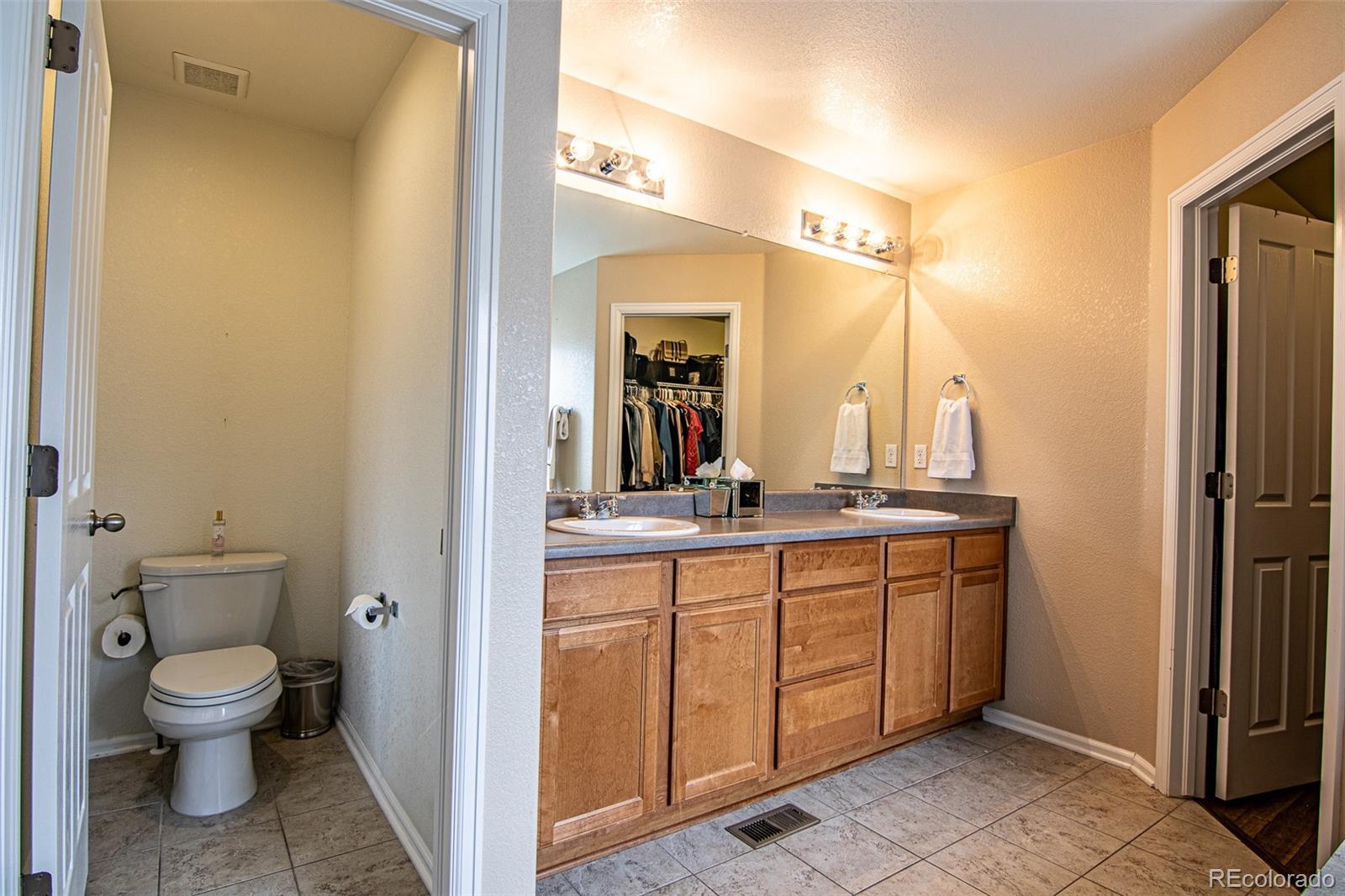 MLS Image #14 for 23878 e alamo place,aurora, Colorado