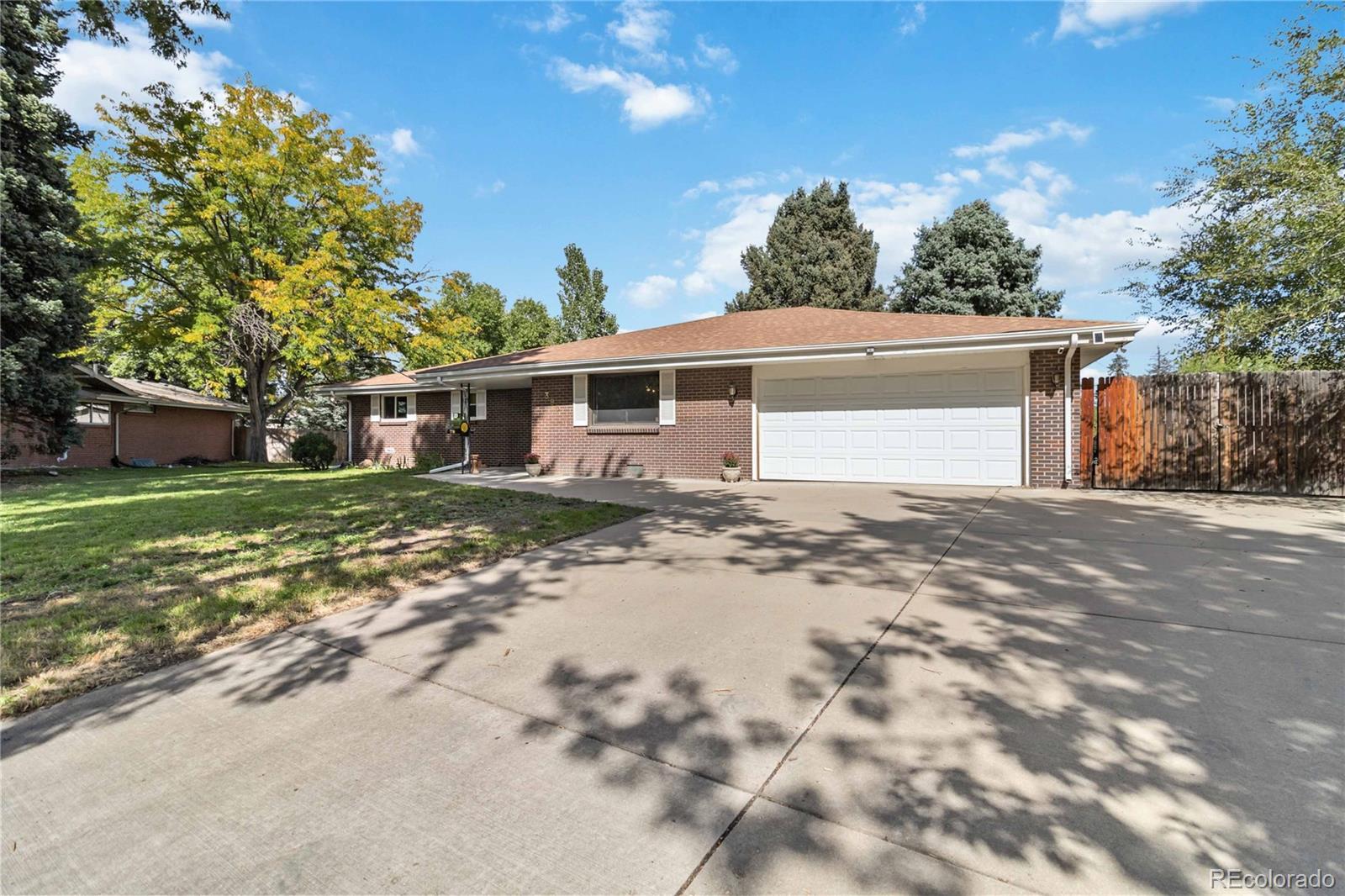 MLS Image #2 for 390 s poplar way,denver, Colorado