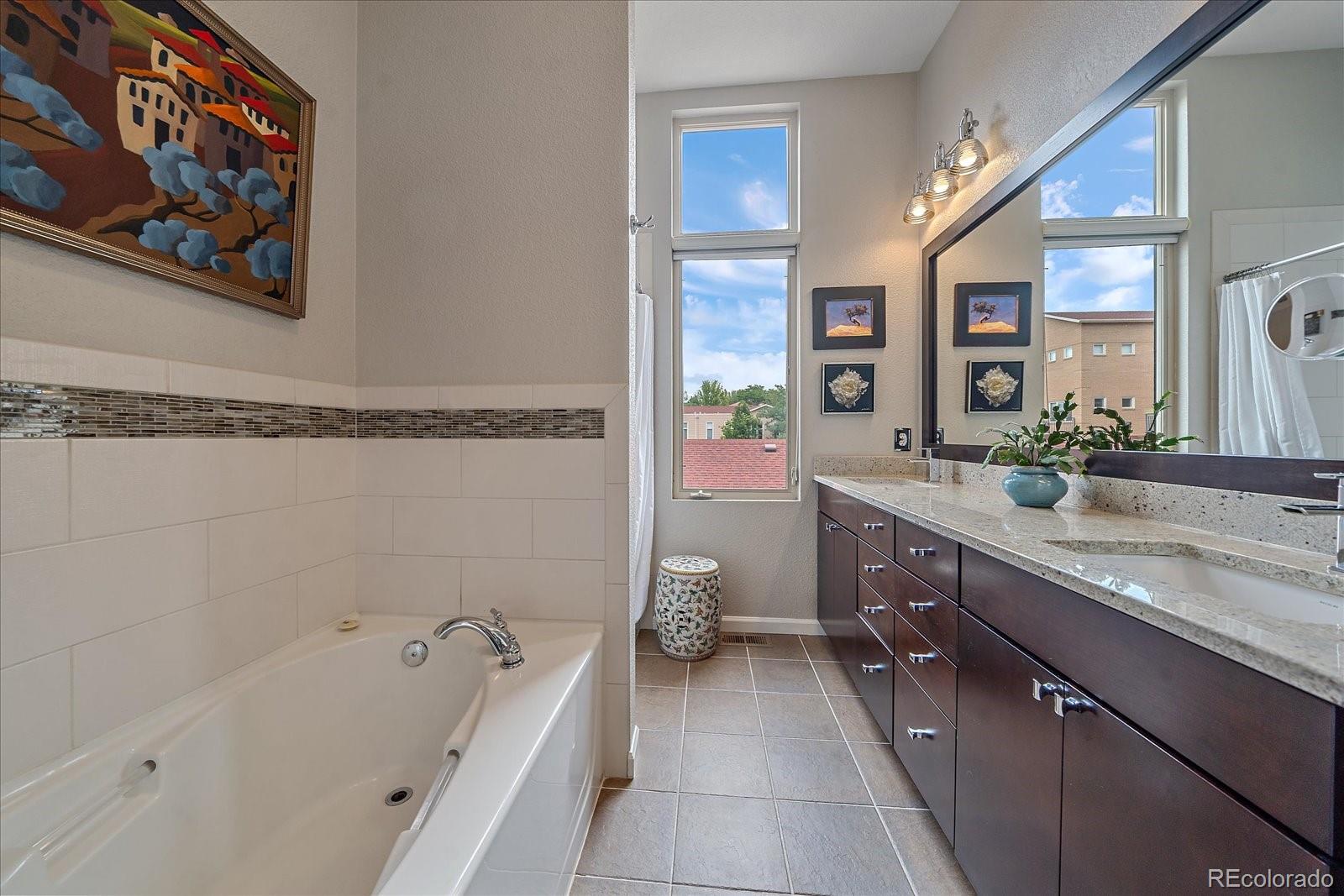 MLS Image #13 for 180  roslyn street 1207,denver, Colorado