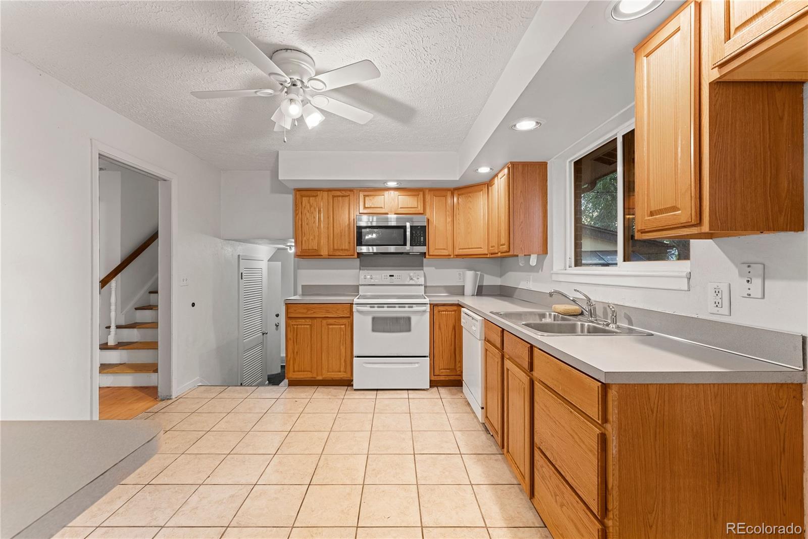 MLS Image #2 for 3031 s golden way,denver, Colorado